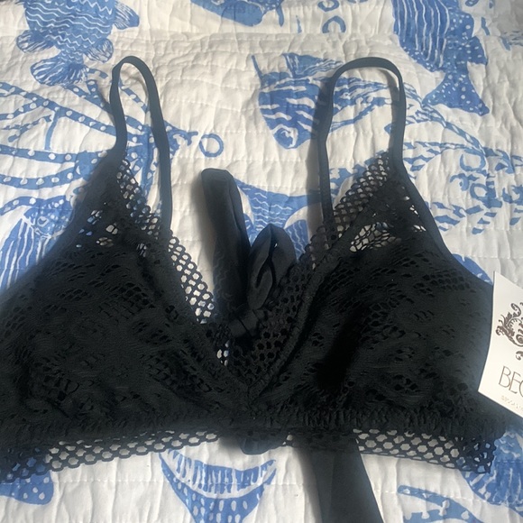 NWT BECCA CAPTURE LACE CROCHET BRALETTE BIKINI TOP (BLACK) - Picture 4 of 16